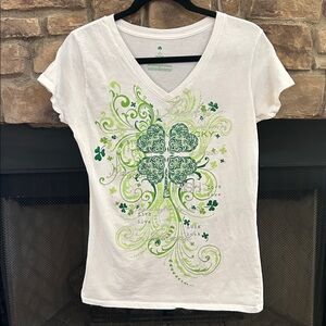 White and Green Glittery St. Patrick’s Day Themed T-Shirt. Medium.